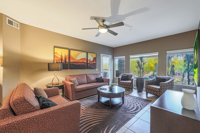 5450 E Deer Valley Dr in Phoenix, AZ - Building Photo - Building Photo