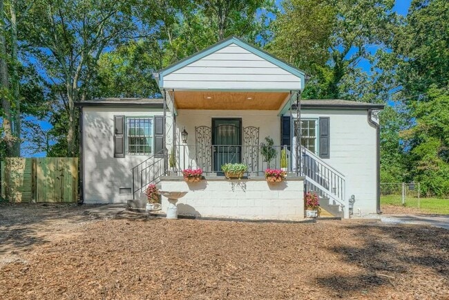 property at 3099 Delowe Dr