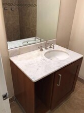 1450 NE 191st St in Miami, FL - Building Photo - Building Photo