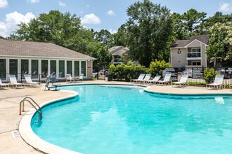 333 Holly in The Woodlands, TX - Foto de edificio - Building Photo