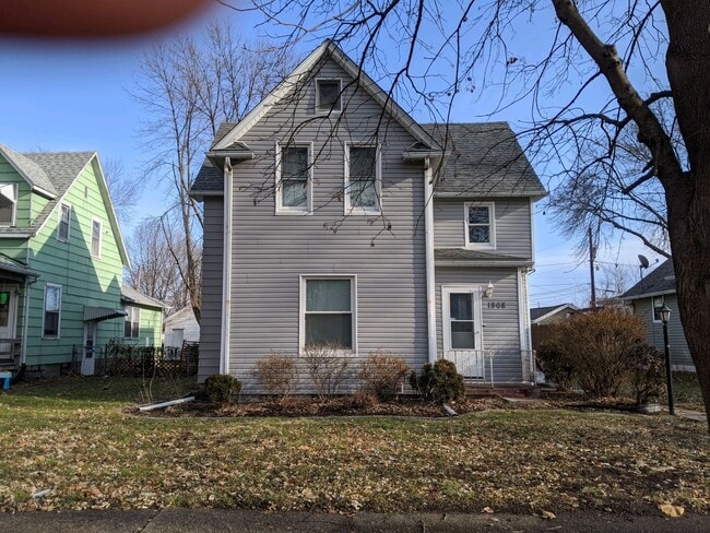 1808 4th St in Moline, IL - Building Photo - Building Photo