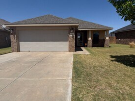 7350 100th St in Lubbock, TX - Building Photo