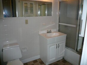 158 Kelton St, Unit #1 in Boston, MA - Building Photo - Building Photo