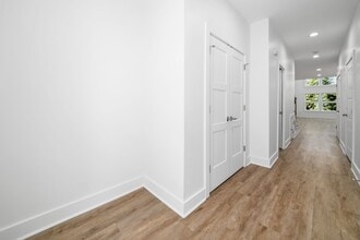 2990 Bernard View Ln in Columbus, OH - Foto de edificio - Building Photo