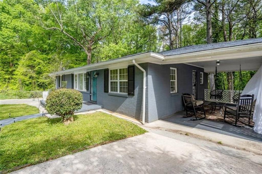 1401 Plaza Ave SW in Atlanta, GA - Building Photo