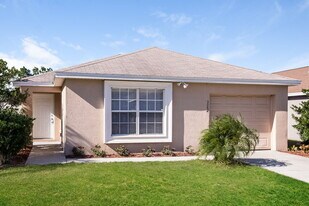 5062 Belmont Park Ln in Mulberry, FL - Building Photo