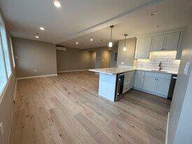 26-26 Faun Bar Ave in Winthrop, MA - Building Photo