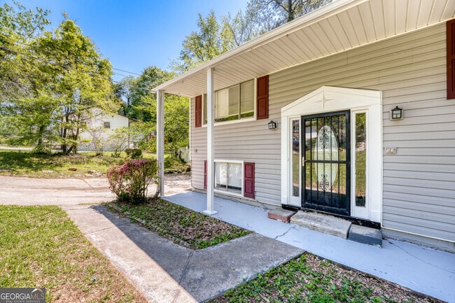 1340 Pineglen Dr in Riverdale, GA - Building Photo - Building Photo