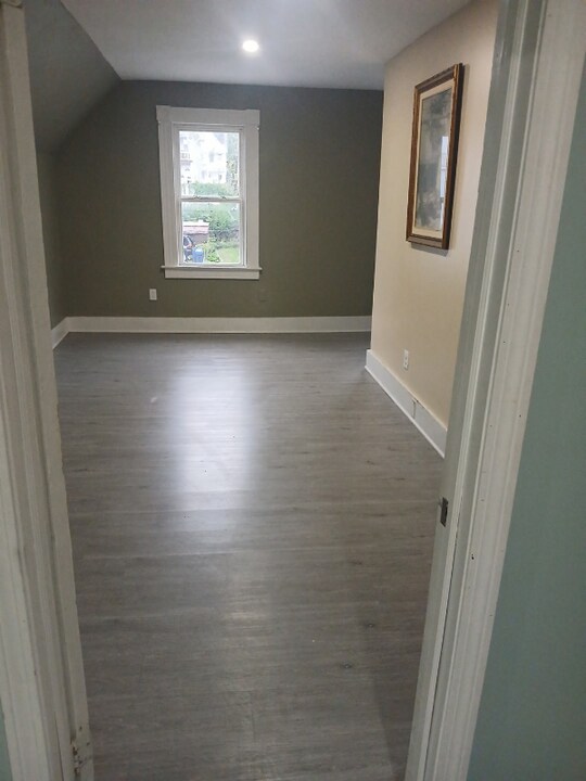 11 Ridgewood St in Waterbury, CT - Building Photo