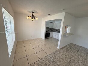 2613 NW 18th Terrace in Oakland Park, FL - Building Photo - Building Photo