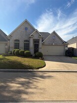 15939 Cottage Ivy Cir in Tomball, TX - Building Photo