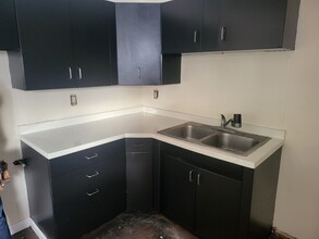 13 W Adams Dr in Sauget, IL - Building Photo - Building Photo