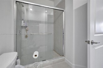 20492 NW 4th Ave in Miami, FL - Building Photo - Building Photo