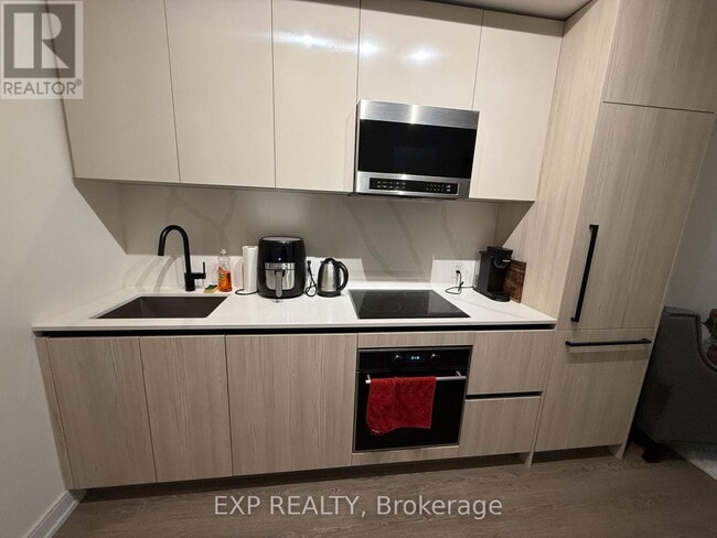 425 Front St E in Toronto, ON - Building Photo - Building Photo