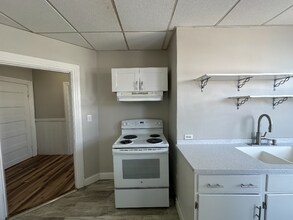 34 Brook St in Manchester, NH - Building Photo - Building Photo