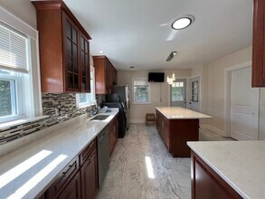 88 Fellsway E, Unit 2 in Malden, MA - Building Photo - Building Photo