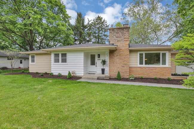 2095 McCoy Rd in Columbus, OH - Building Photo - Building Photo