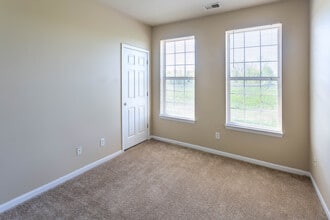 Town Commons Apartments in Howell, MI - Building Photo - Interior Photo