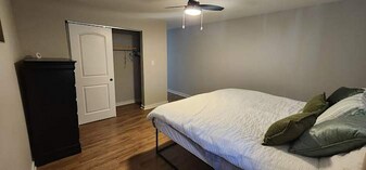 432 Sanders St in Indianapolis, IN - Building Photo