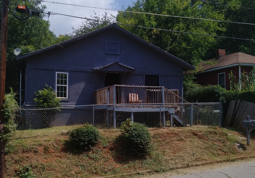 16 Brown Ave SE in Atlanta, GA - Building Photo