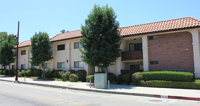 Park View Apartments in Sunland, CA - Building Photo - Other