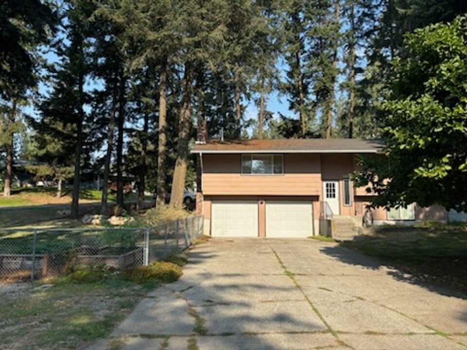 1117 W Mulberry Ln in Coeur d'Alene, ID - Building Photo