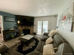 8555 Fairmount Dr in Denver, CO - Building Photo - Building Photo