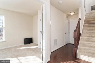 12500 Rustic Rock Ln in Beltsville, MD - Building Photo - Building Photo