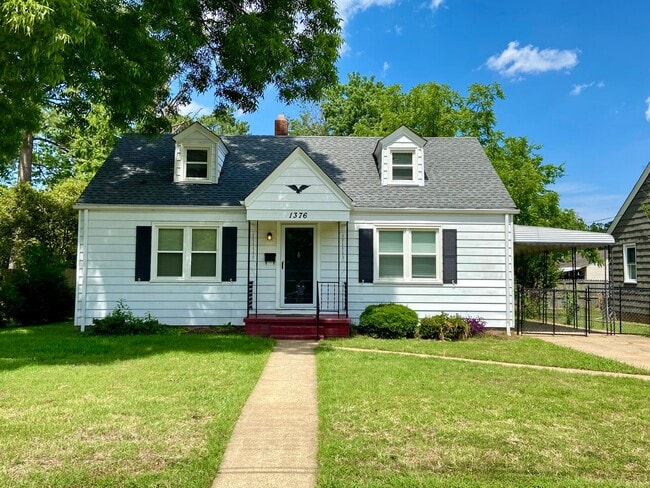 property at 1376 E Norcova Dr