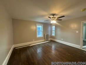 13 Gladstone St in Everett, MA - Building Photo - Building Photo