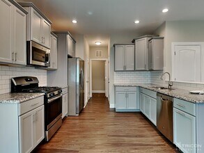 653 Lakemont Dr in Clayton, NC - Building Photo - Building Photo