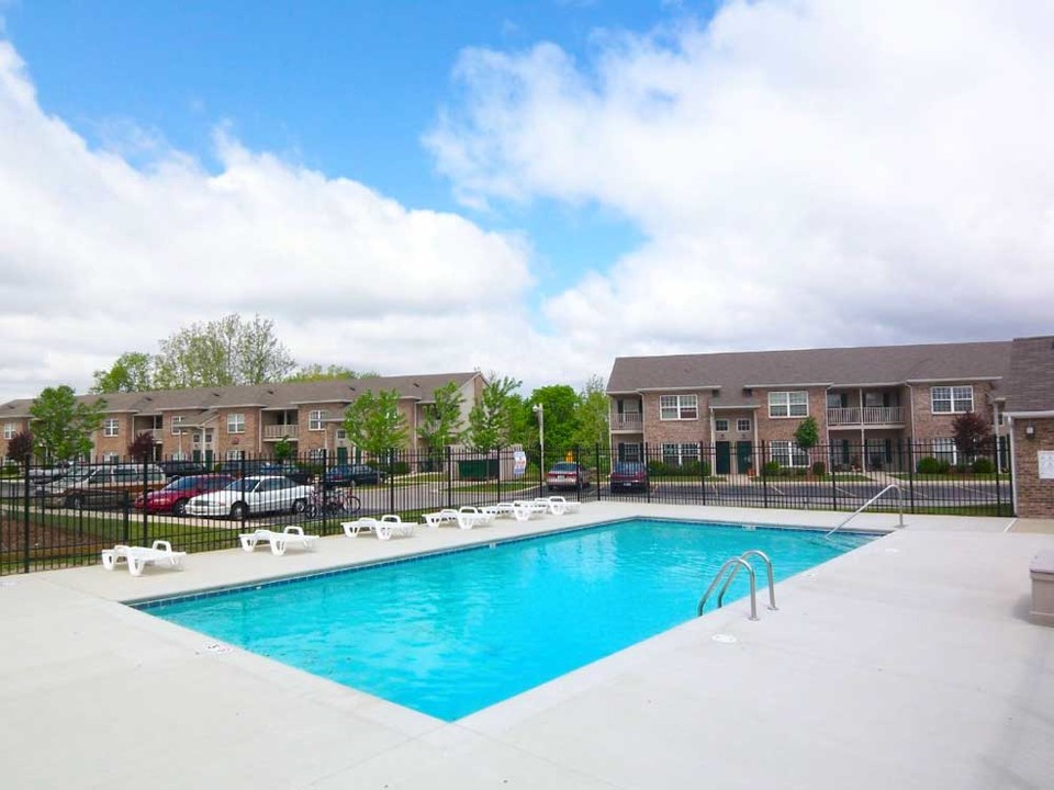 Canterbury House Apartments - Warsaw in Warsaw, IN - Building Photo