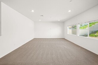 35286 Sorenstam Dr in Beaumont, CA - Building Photo - Building Photo