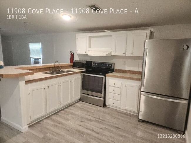 property at 11908 Cove Pl