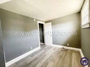 1402 Prouty Ave in Toledo, OH - Building Photo - Building Photo