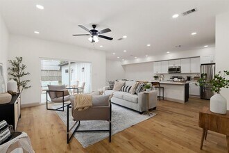 2031 Brimberry St in Houston, TX - Building Photo - Building Photo