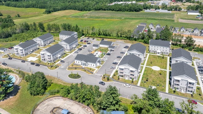 Cloverleaf Apartments
