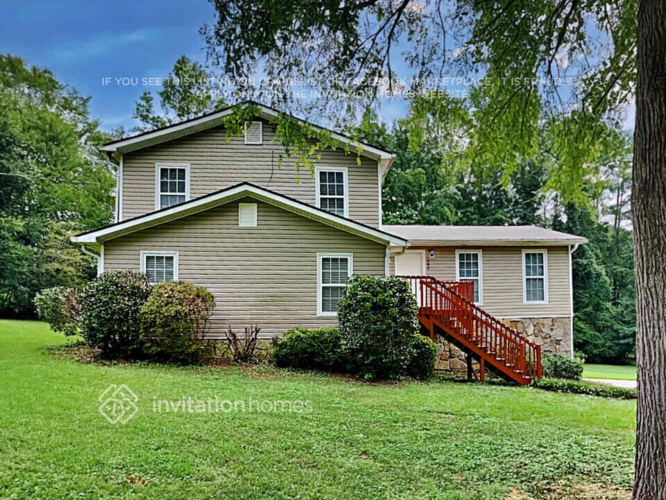 595 Rivercrest Dr in Woodstock, GA - Building Photo