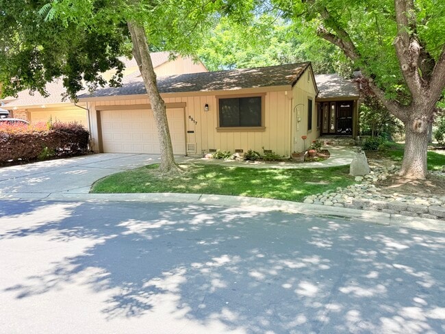 6917 Monticello Ct