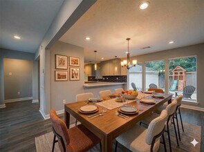 1623 Cherry Ridge Dr in Houston, TX - Building Photo - Building Photo