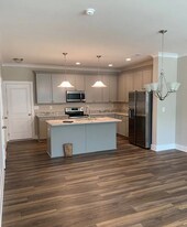 1745 Eastfall St in Kernersville, NC - Building Photo