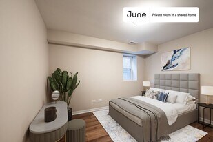 Room in Shared 5 bed/2 bath home in Chicago, IL - Building Photo