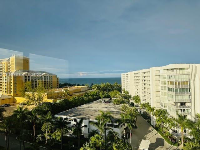 650 Ocean Dr, Unit 10A in Key Biscayne, FL - Building Photo - Building Photo