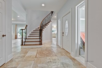 24 Plymouth Ct in Lincolnshire, IL - Building Photo - Building Photo