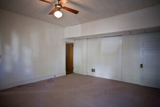 306 1/2-21B McCauley St in Chapel Hill, NC - Building Photo - Building Photo