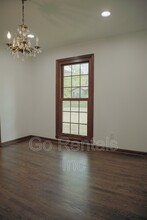 2341 Mountain Oaks Ln in Birmingham, AL - Foto de edificio - Building Photo