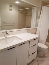 1721 Whitehall Dr-Unit -402 in Davie, FL - Building Photo - Building Photo