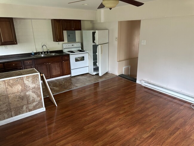 6 Enfield St, Unit 1