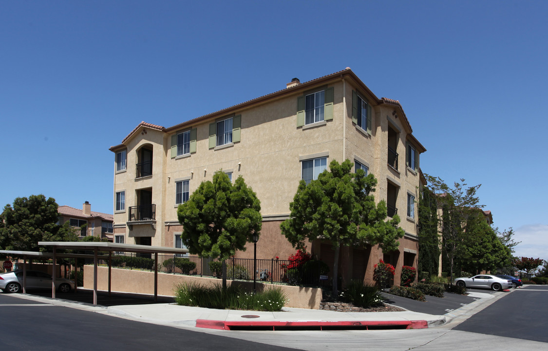 Carmel Pointe in San Diego, CA - Building Photo