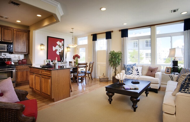 152 Beach 67th St, Unit Unit B, Unit Unit B